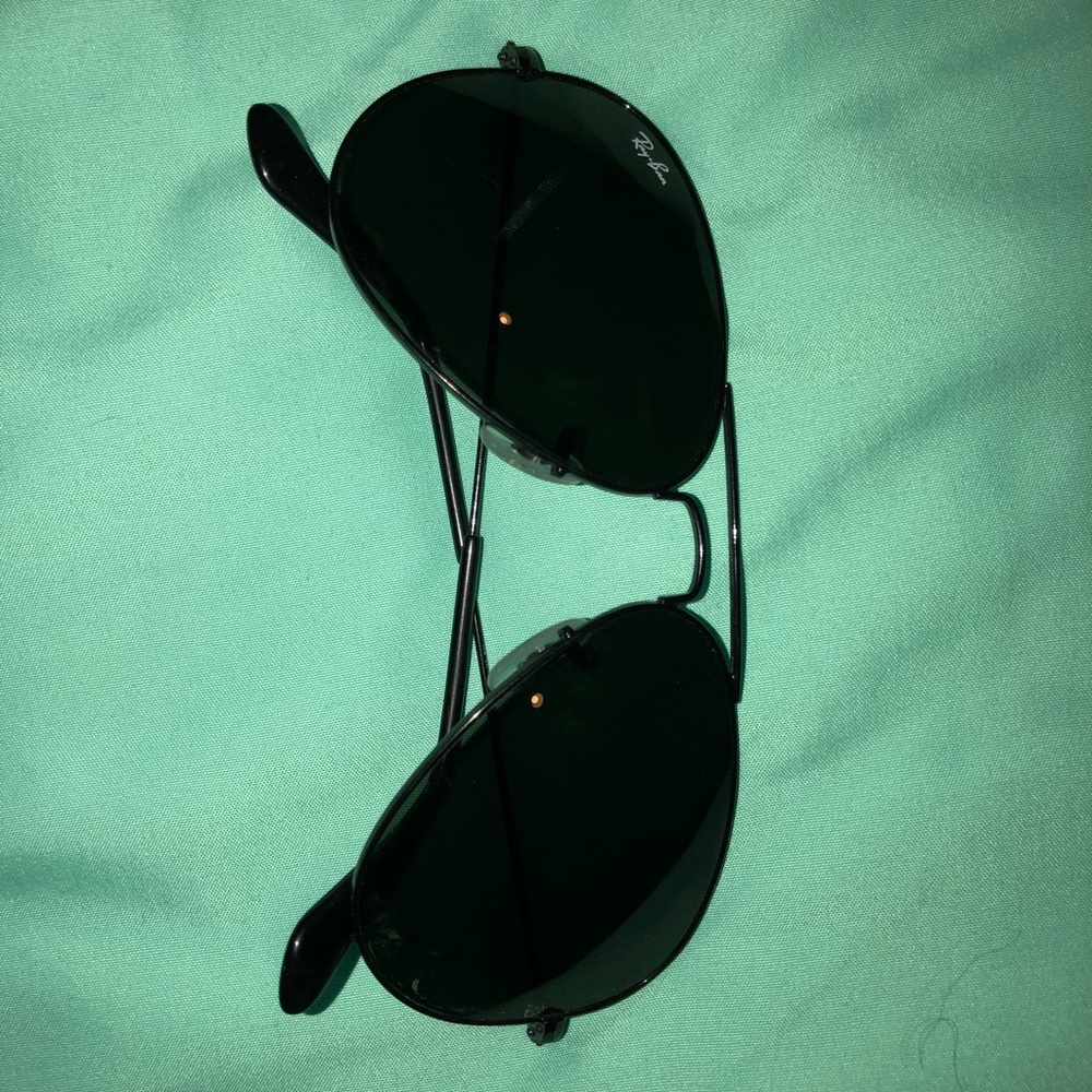 Black Aviator Ray Bans